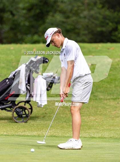 Thumbnail 2 in NCHSAA 4A Finals (Round 1) photogallery.