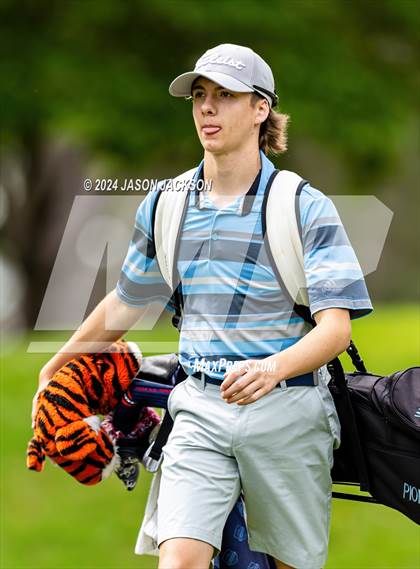 Thumbnail 1 in NCHSAA 4A Finals (Round 1) photogallery.