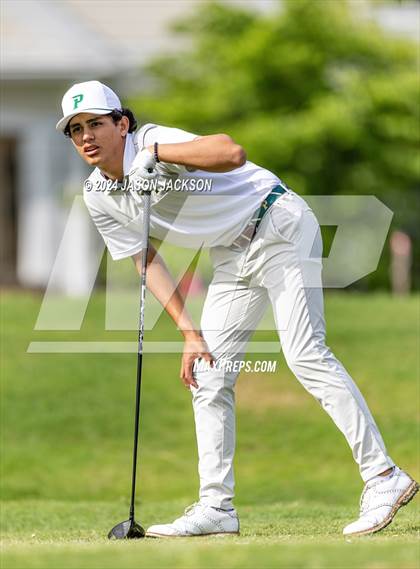 Thumbnail 1 in NCHSAA 4A Finals (Round 1) photogallery.
