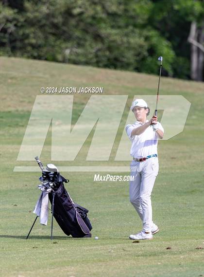 Thumbnail 1 in NCHSAA 4A Finals (Round 1) photogallery.