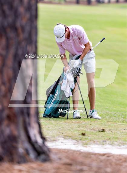 Thumbnail 1 in NCHSAA 4A Finals (Round 1) photogallery.