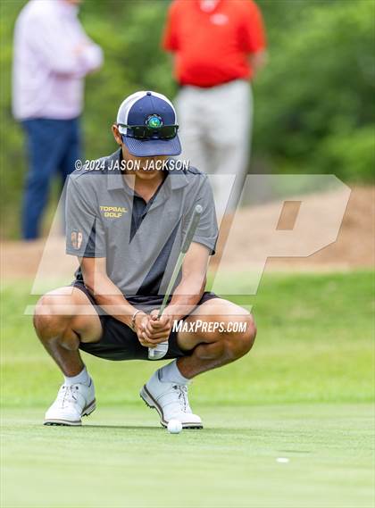 Thumbnail 2 in NCHSAA 4A Finals (Round 1) photogallery.