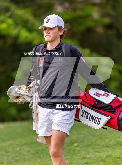 Thumbnail 1 in NCHSAA 4A Finals (Round 1) photogallery.