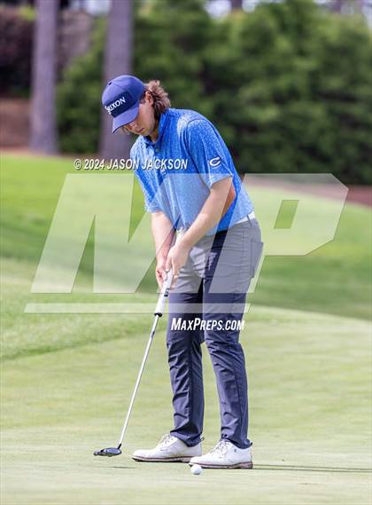 Thumbnail 2 in NCHSAA 4A Finals (Round 1) photogallery.