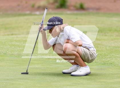 Thumbnail 3 in NCHSAA 4A Finals (Round 1) photogallery.