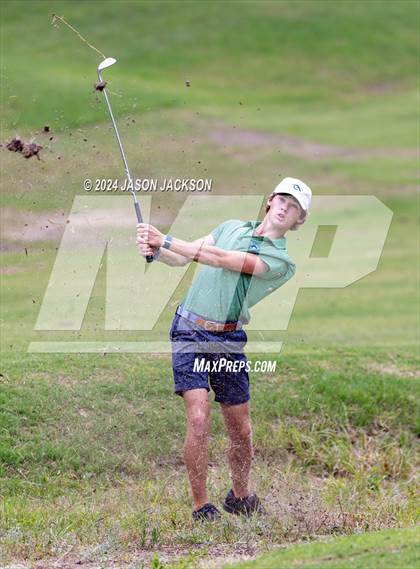 Thumbnail 2 in NCHSAA 4A Finals (Round 1) photogallery.