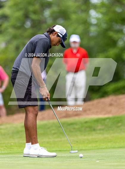 Thumbnail 1 in NCHSAA 4A Finals (Round 1) photogallery.