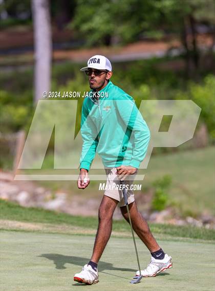 Thumbnail 1 in NCHSAA 4A Finals (Round 1) photogallery.