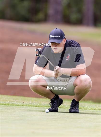 Thumbnail 1 in NCHSAA 4A Finals (Round 1) photogallery.