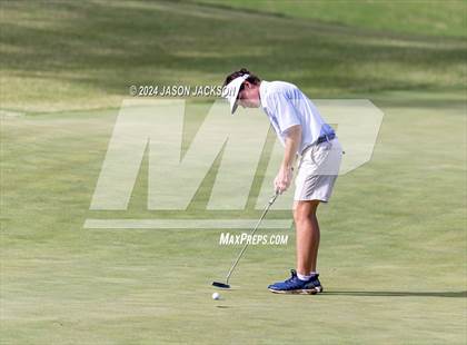 Thumbnail 3 in NCHSAA 4A Finals (Round 1) photogallery.