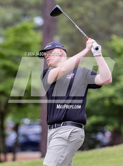 Thumbnail 1 in NCHSAA 4A Finals (Round 1) photogallery.