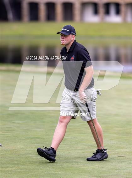 Thumbnail 1 in NCHSAA 4A Finals (Round 1) photogallery.