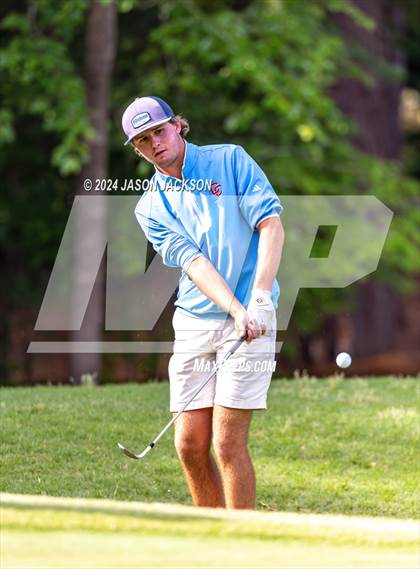 Thumbnail 2 in NCHSAA 4A Finals (Round 1) photogallery.
