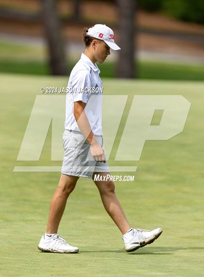 Thumbnail 1 in NCHSAA 4A Finals (Round 1) photogallery.
