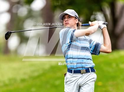 Thumbnail 1 in NCHSAA 4A Finals (Round 1) photogallery.