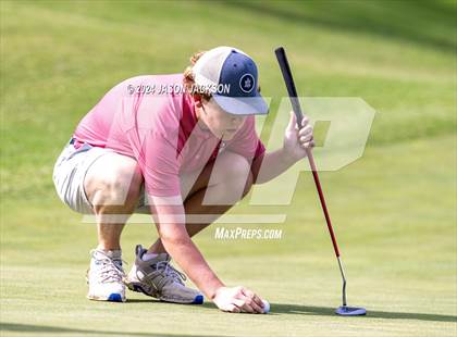 Thumbnail 1 in NCHSAA 4A Finals (Round 1) photogallery.
