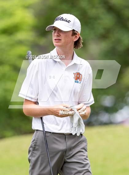 Thumbnail 1 in NCHSAA 4A Finals (Round 1) photogallery.