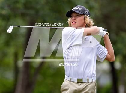 Thumbnail 1 in NCHSAA 4A Finals (Round 1) photogallery.