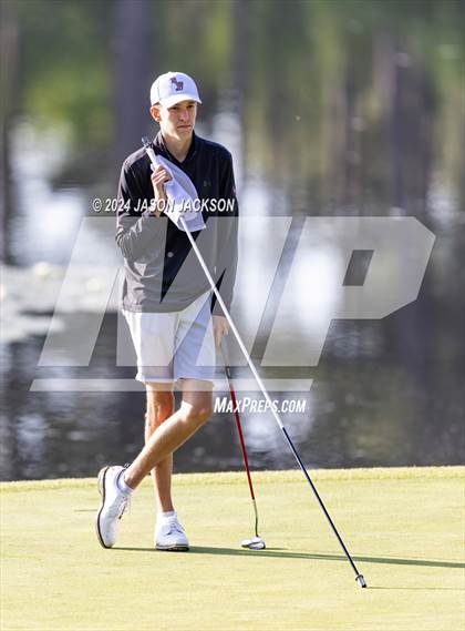 Thumbnail 2 in NCHSAA 4A Finals (Round 1) photogallery.