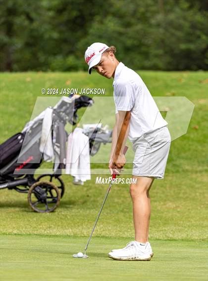 Thumbnail 3 in NCHSAA 4A Finals (Round 1) photogallery.