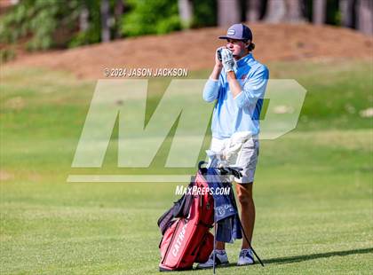 Thumbnail 2 in NCHSAA 4A Finals (Round 1) photogallery.