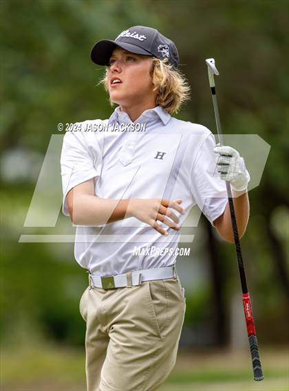 Thumbnail 2 in NCHSAA 4A Finals (Round 1) photogallery.
