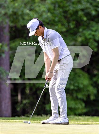Thumbnail 1 in NCHSAA 4A Finals (Round 1) photogallery.