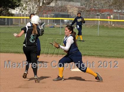 Thumbnail 2 in Shafter @ Tehachapi photogallery.
