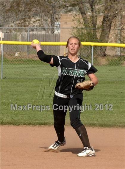 Thumbnail 1 in Shafter @ Tehachapi photogallery.