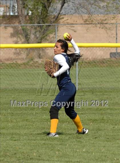 Thumbnail 2 in Shafter @ Tehachapi photogallery.