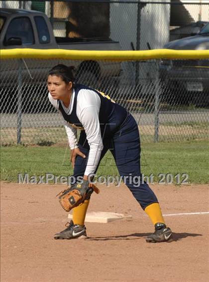 Thumbnail 3 in Shafter @ Tehachapi photogallery.