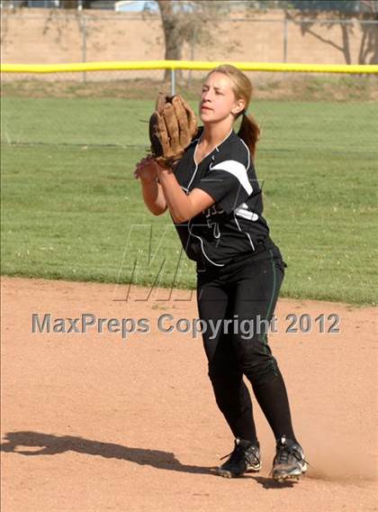 Thumbnail 1 in Shafter @ Tehachapi photogallery.