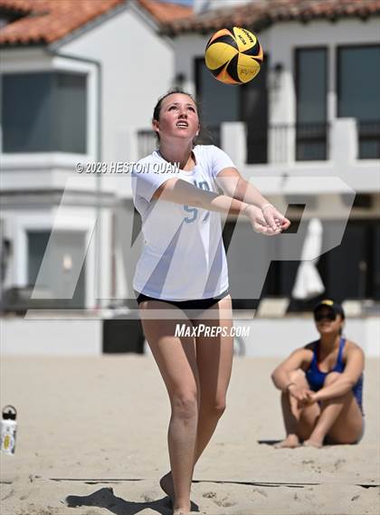 Thumbnail 2 in Wave League Finals - Corona del Mar photogallery.