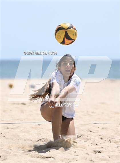 Thumbnail 1 in Wave League Finals - Corona del Mar photogallery.