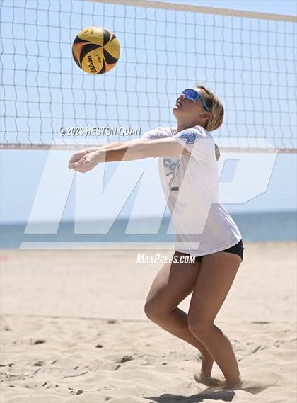 Thumbnail 1 in Wave League Finals - Corona del Mar photogallery.