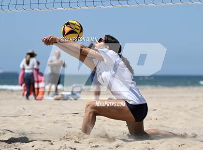 Thumbnail 2 in Wave League Finals - Corona del Mar photogallery.