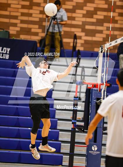 Thumbnail 1 in Harvard-Westlake @ Loyola photogallery.