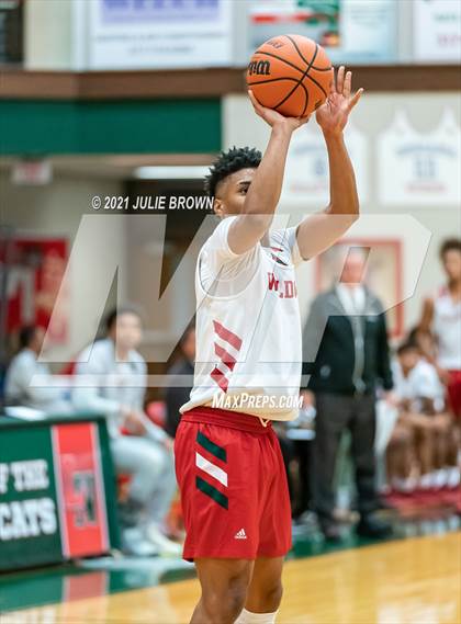 Thumbnail 2 in Fort Wayne North Side @ Lawrence North photogallery.