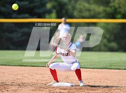 Thumbnail 3 in Ottawa vs Lemont (IHSA 3A Sectional Final) photogallery.