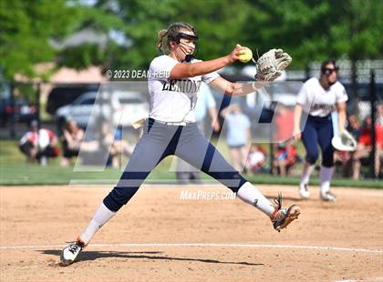 Thumbnail 3 in Ottawa vs Lemont (IHSA 3A Sectional Final) photogallery.