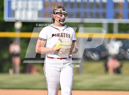 Thumbnail 3 in Ottawa vs Lemont (IHSA 3A Sectional Final) photogallery.