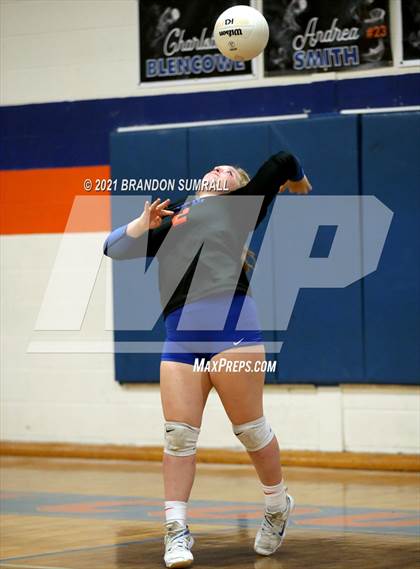 Thumbnail 1 in Helena @ Chilton County photogallery.