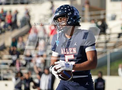 Thumbnail 2 in Allen vs North Crowley(6A Div 1 Quarterfinals) photogallery.
