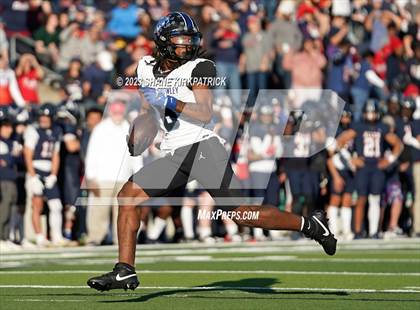 Thumbnail 2 in Allen vs North Crowley(6A Div 1 Quarterfinals) photogallery.