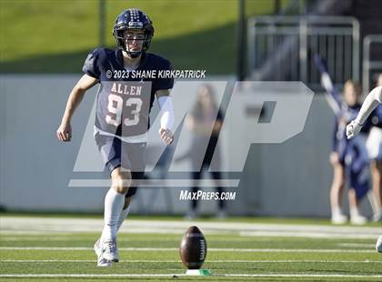 Thumbnail 2 in Allen vs North Crowley(6A Div 1 Quarterfinals) photogallery.