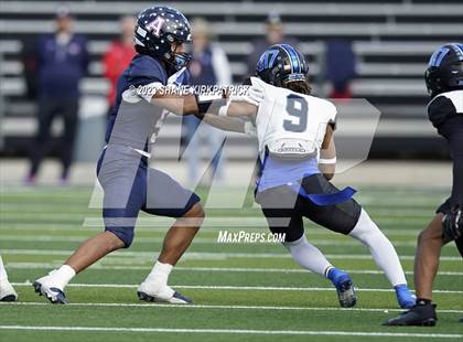 Thumbnail 2 in Allen vs North Crowley(6A Div 1 Quarterfinals) photogallery.