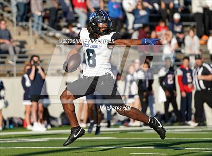Thumbnail 2 in Allen vs North Crowley(6A Div 1 Quarterfinals) photogallery.