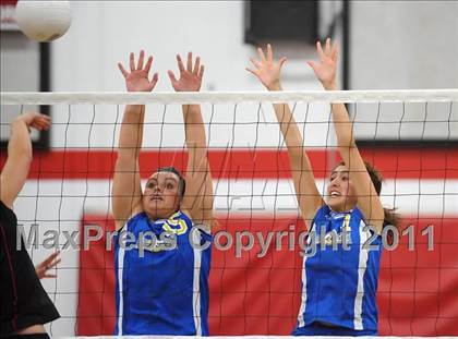 Thumbnail 3 in Faith Christian @ Sacramento Country Day photogallery.