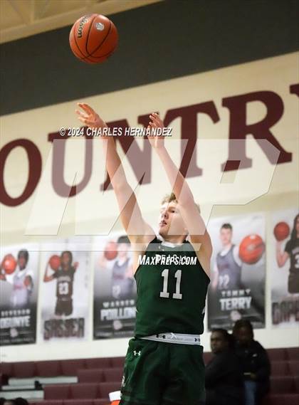 Thumbnail 2 in Reagan vs. Fort Bend Travis (Doghouse Invitational) photogallery.