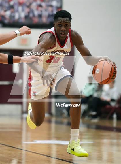 Thumbnail 1 in Reagan vs. Fort Bend Travis (Doghouse Invitational) photogallery.